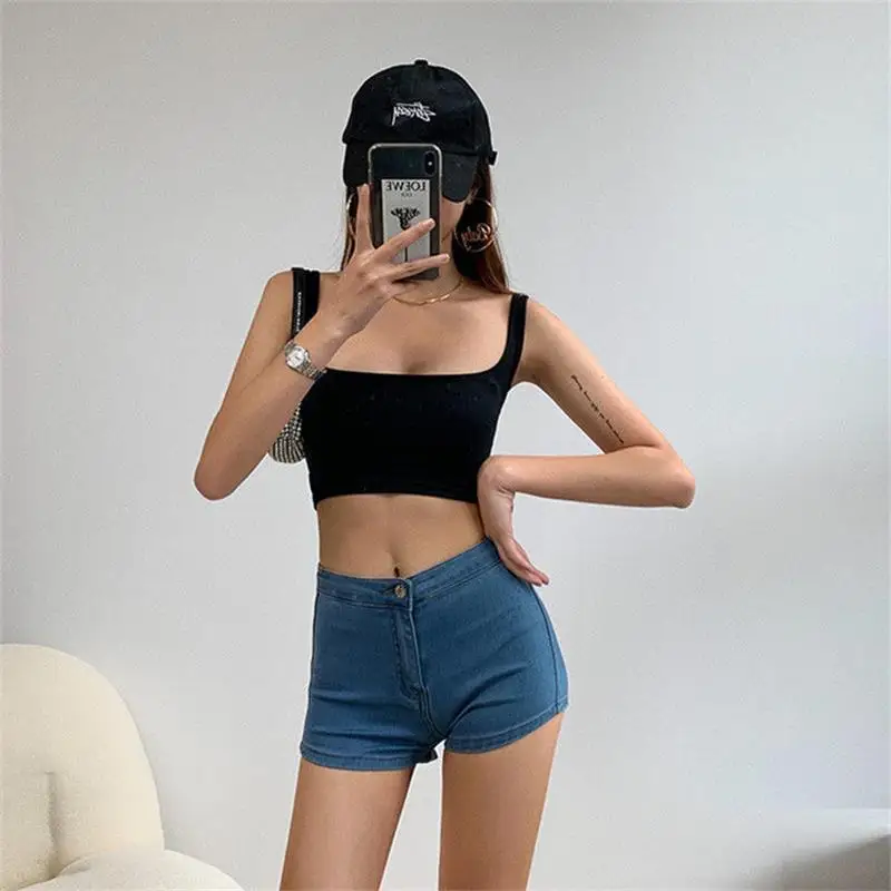 Sexy Tank Top Black Halter Crop Tops Women Summer Camis Backless Camisole Fashion Casual Tube Top Female Sleeveless Cropped Vest
Sexy Tank Top Black Halter Crop Tops Women Summer Camis Backless Camisole Fashion Casual Tube Top Female Sleeveless Cropped Vest