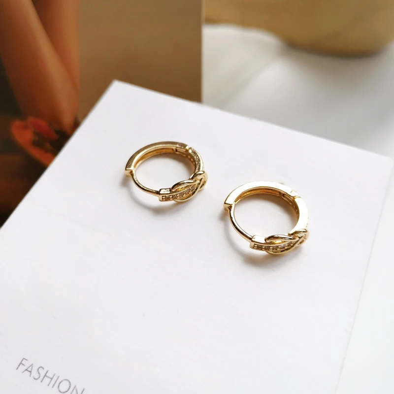 Mihan Delicate Jewelry Small Metal Earrings 2021 New Design High Quality AAA Zircon Hot Selling For Women Girl Party Gifts
Mihan Delicate Jewelry Small Metal Earrings 2021 New Design High Quality AAA Zircon Hot Selling For Women Girl Party Gifts