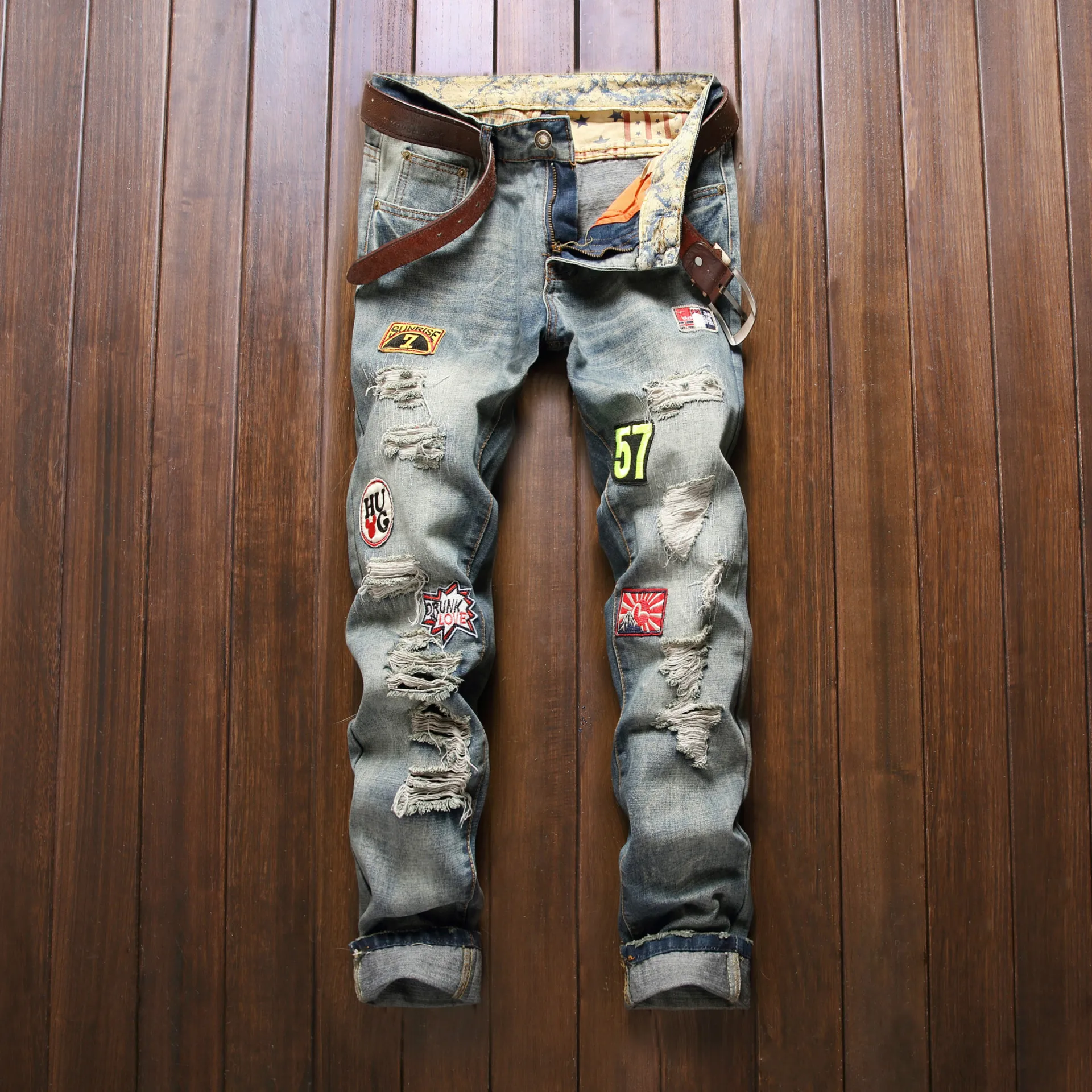Hip Hop Streetwear Men's Embroidery Badge Patchwork Jeans Fashion Straight Ripped Denim Pants Male Retro Washed Cowboys Trousers
Hip Hop Streetwear Men's Embroidery Badge Patchwork Jeans Fashion Straight Ripped Denim Pants Male Retro Washed Cowboys Trousers