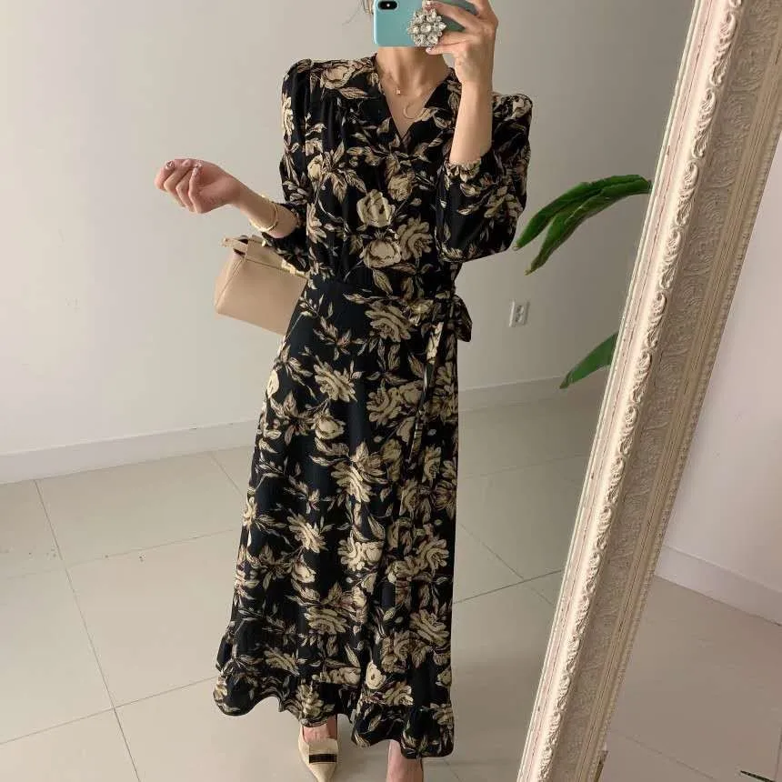 Vintage Floral Print Spring Party Dress Women V-Neck Long Sleeve Korean Long Dress Lace Up Ruffles Office Lady Elegant M221
Vintage Floral Print Spring Party Dress Women V-Neck Long Sleeve Korean Long Dress Lace Up Ruffles Office Lady Elegant M221