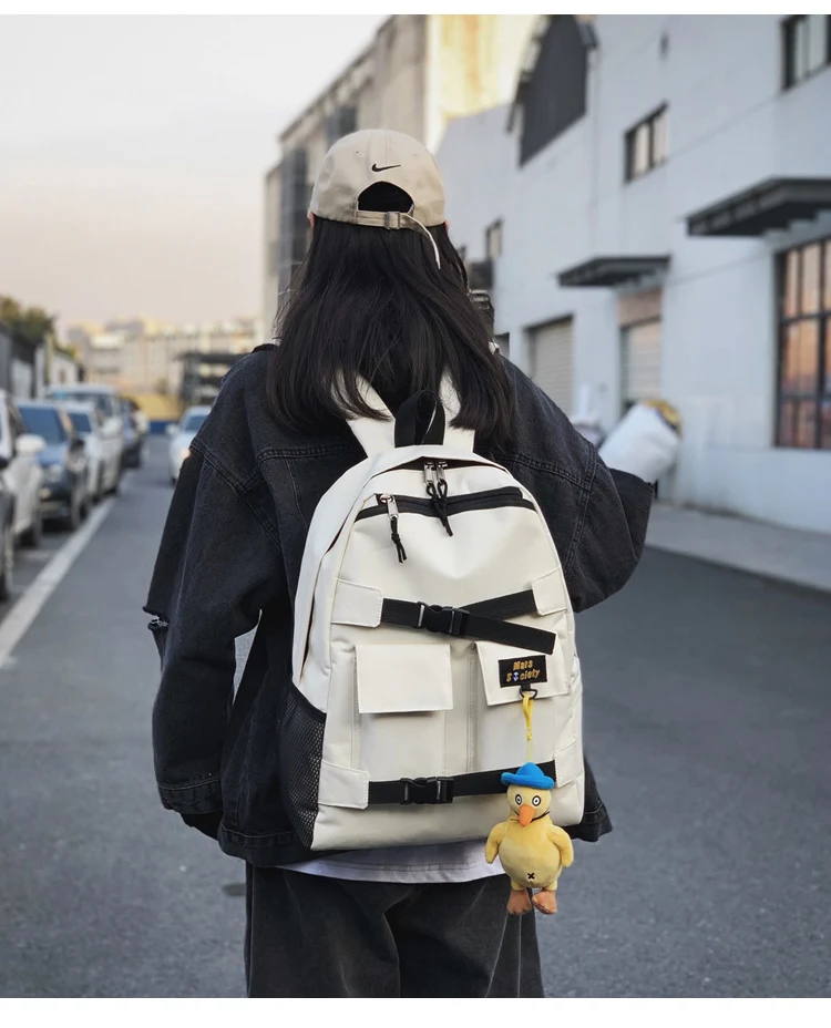 PB3948 Backpack women Korean version of the wild tide brand college Simple fashion style large capacity backpack 
PB3948 Backpack women Korean version of the wild tide brand college Simple fashion style large capacity backpack