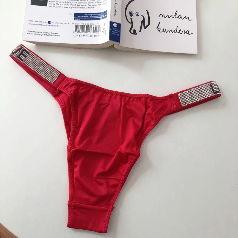 Hot Sale Sexy Underwear Fitness Sports Hip Lifting Satin Panties Thong Low Waist Seamless Briefs Tanga Lingerie
Hot Sale Sexy Underwear Fitness Sports Hip Lifting Satin Panties Thong Low Waist Seamless Briefs Tanga Lingerie