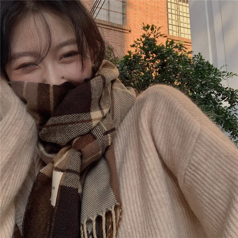 New autumn and winter scarves female fashion cashmere warm color student check versatile neck thick scarf Korean casual scarf
New autumn and winter scarves female fashion cashmere warm color student check versatile neck thick scarf Korean casual scarf