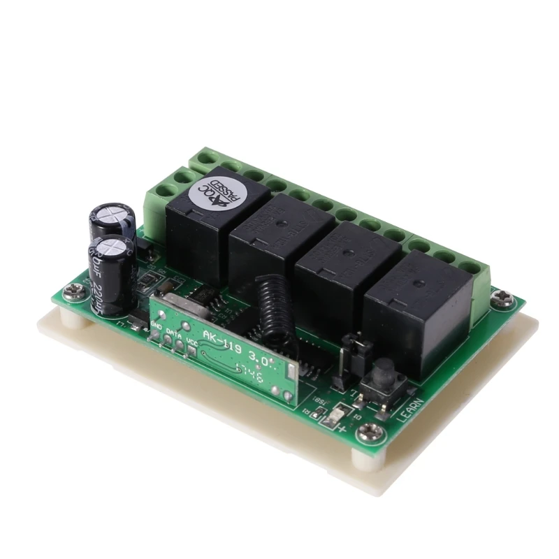 DC 12V 4CH Wireless Remote Control Switch 1 Receiver + 2 Transmitters 433MHz
DC 12V 4CH Wireless Remote Control Switch 1 Receiver + 2 Transmitters 433MHz