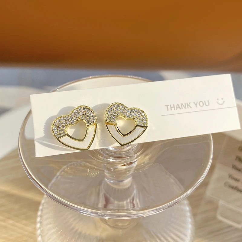 Korean Hot 14k Real Gold Jewelry Heart Style Earrings for Women Top High Quality AAA Shiny Zirconia S925 Silver Needle Hot Gift
Korean Hot 14k Real Gold Jewelry Heart Style Earrings for Women Top High Quality AAA Shiny Zirconia S925 Silver Needle Hot Gift
