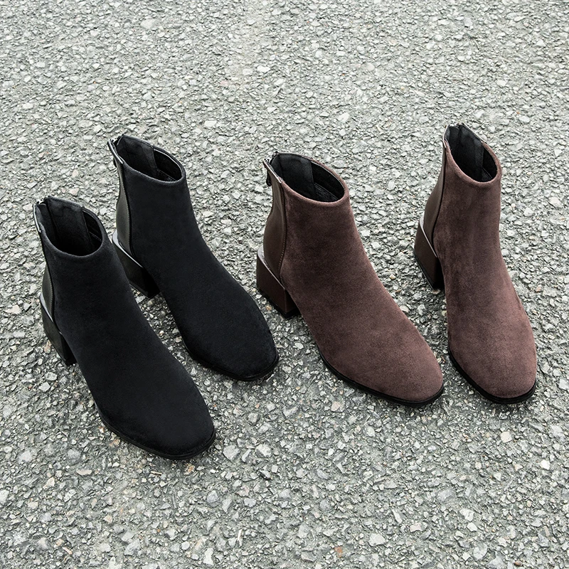 Hjwsfdcai British Wind Comfortable Women Chelsea Boots Chunky Heel Round Toe Ladies Zipper Short Boots Plush Fur Warm Mujer Shoe
Hjwsfdcai British Wind Comfortable Women Chelsea Boots Chunky Heel Round Toe Ladies Zipper Short Boots Plush Fur Warm Mujer Shoe