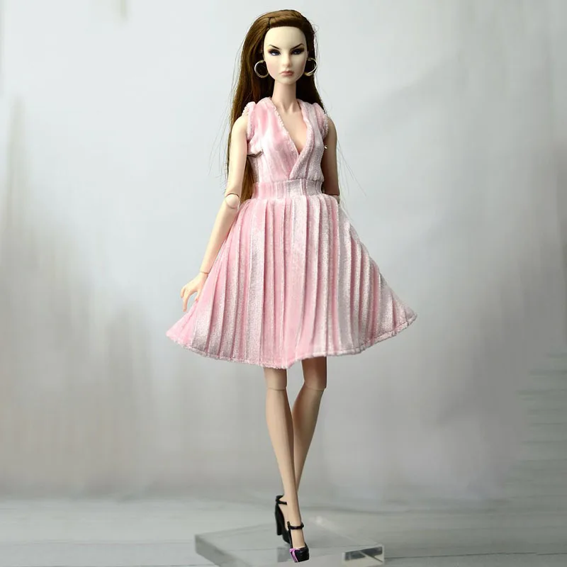 Pink V-Neck Pretty Dress For Barbie Doll Fashion Party Dress Clothes Outfits For Barbie 1/6 BJD Dolls Accessories Kids Toy
Pink V-Neck Pretty Dress For Barbie Doll Fashion Party Dress Clothes Outfits For Barbie 1/6 BJD Dolls Accessories Kids Toy