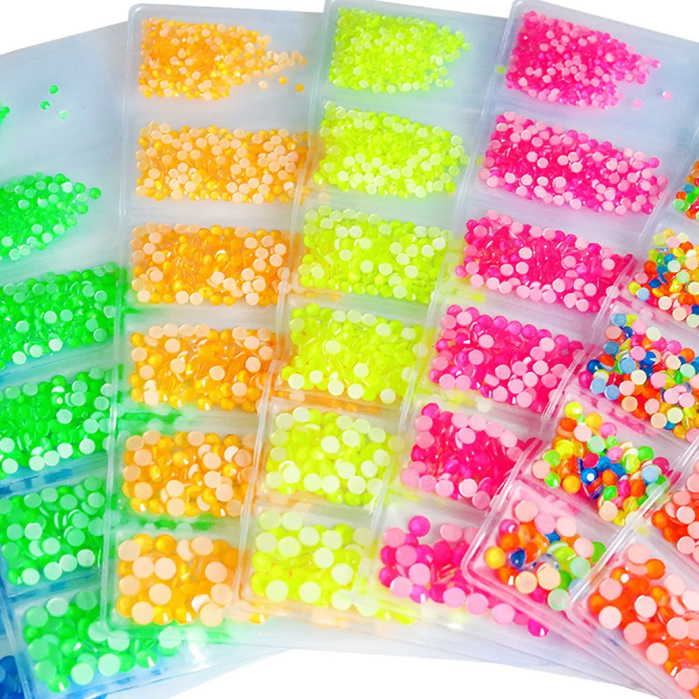6 Grids/Bag Nail Art Rhinestones Mix SS6-SS20 Size 7 Colors Fluorescent Light Luminous Nail Flat Drill Neon Decorations FE#84
6 Grids/Bag Nail Art Rhinestones Mix SS6-SS20 Size 7 Colors Fluorescent Light Luminous Nail Flat Drill Neon Decorations FE#84