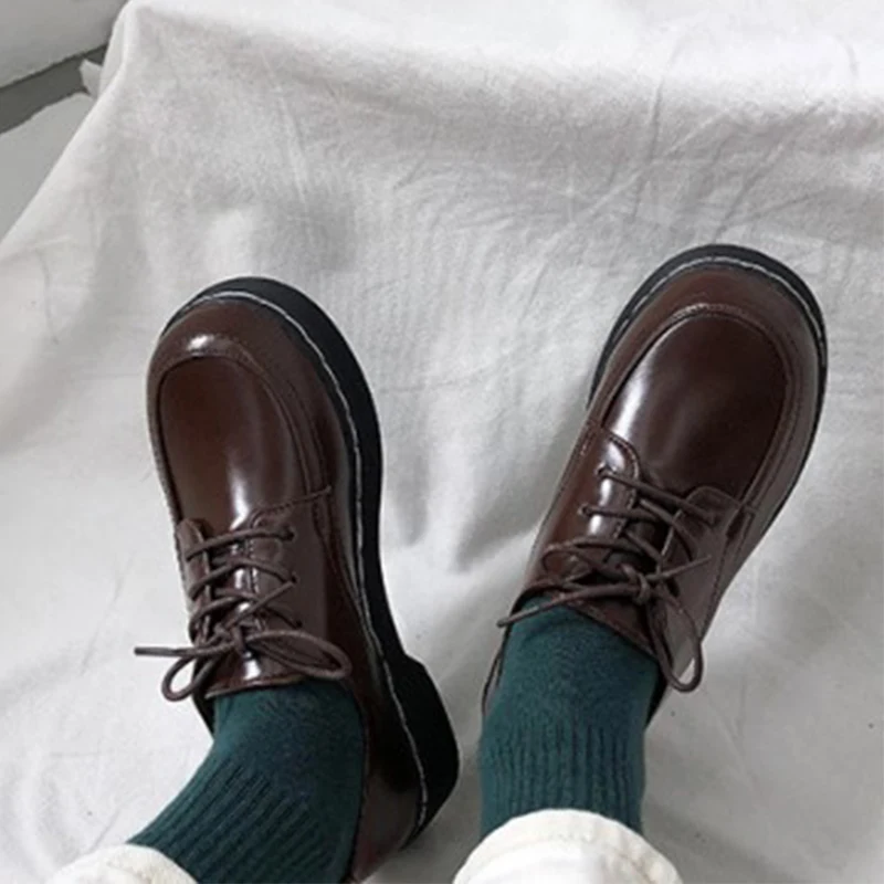 Мокасины женские кожаные на плоской подошве, на шнуровке, с круглым носком, в японском стиле ретро 
Мокасины женские кожаные на плоской подошве, на шнуровке, с круглым носком, в японском стиле ретро