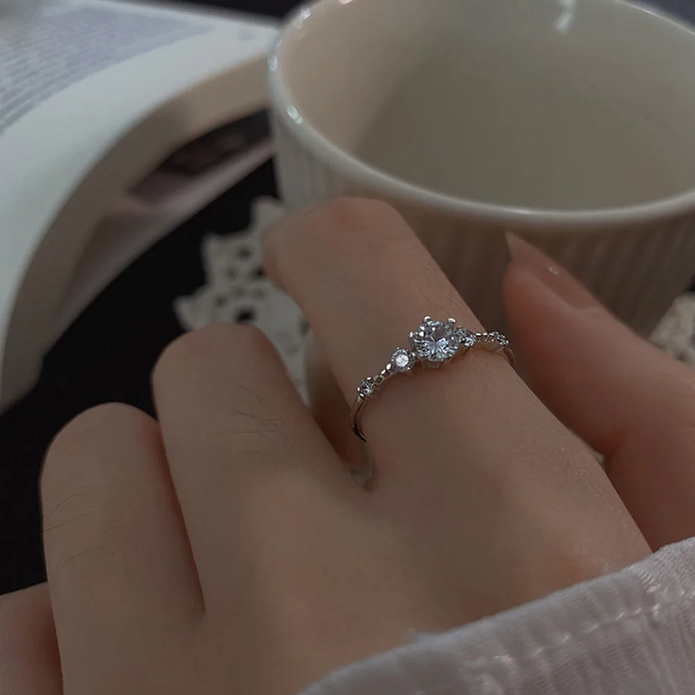 925 Sterling Silver Shiny Zircon Open Finger Rings For Women Design Adjustable Index Finger Ring Engagement Gifts
925 Sterling Silver Shiny Zircon Open Finger Rings For Women Design Adjustable Index Finger Ring Engagement Gifts