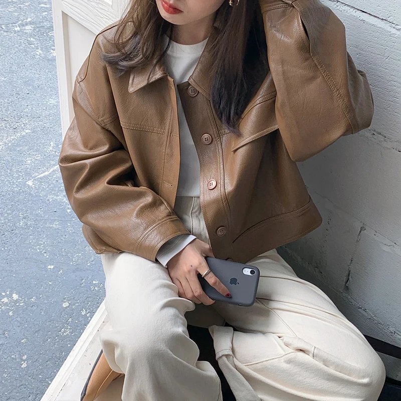Korea Chic Brown Leather Jackets Women Autumn Loose PU Motorcycle Coats Casual Long Sleeve Lapel Cropped Jacket Female
Korea Chic Brown Leather Jackets Women Autumn Loose PU Motorcycle Coats Casual Long Sleeve Lapel Cropped Jacket Female