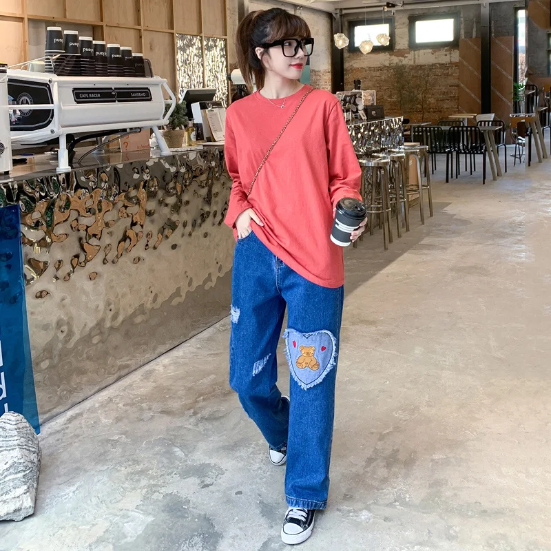 New Jeans for Women College Style Jeans Cute Bear Embroidery Jeans Vintage Washed Jeans Cartoon Pattern Jeans Loose Hole Jeans
New Jeans for Women College Style Jeans Cute Bear Embroidery Jeans Vintage Washed Jeans Cartoon Pattern Jeans Loose Hole Jeans