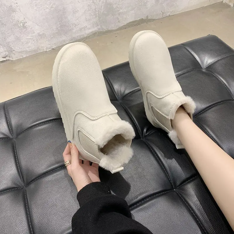 2020 Women Winter Snow Boots Warm Flat Plus Size Platform Lace Up Ladies Women's Shoes New Flock fur Suede Ankle Boots Female
2020 Women Winter Snow Boots Warm Flat Plus Size Platform Lace Up Ladies Women's Shoes New Flock fur Suede Ankle Boots Female