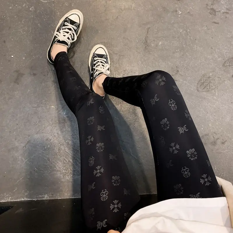 Ice silk printed tight stretch breathable leggings women's outer wear black nine-point high waist
Ice silk printed tight stretch breathable leggings women's outer wear black nine-point high waist