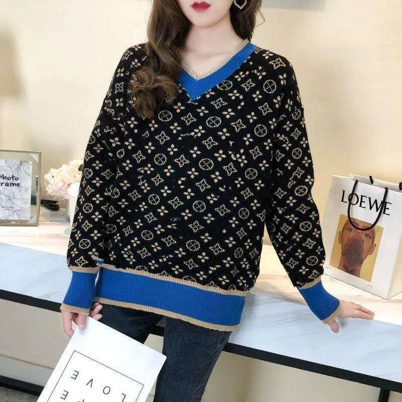 high neck retro letter base sweater New screen red autumn and winter new printing
high neck retro letter base sweater New screen red autumn and winter new printing