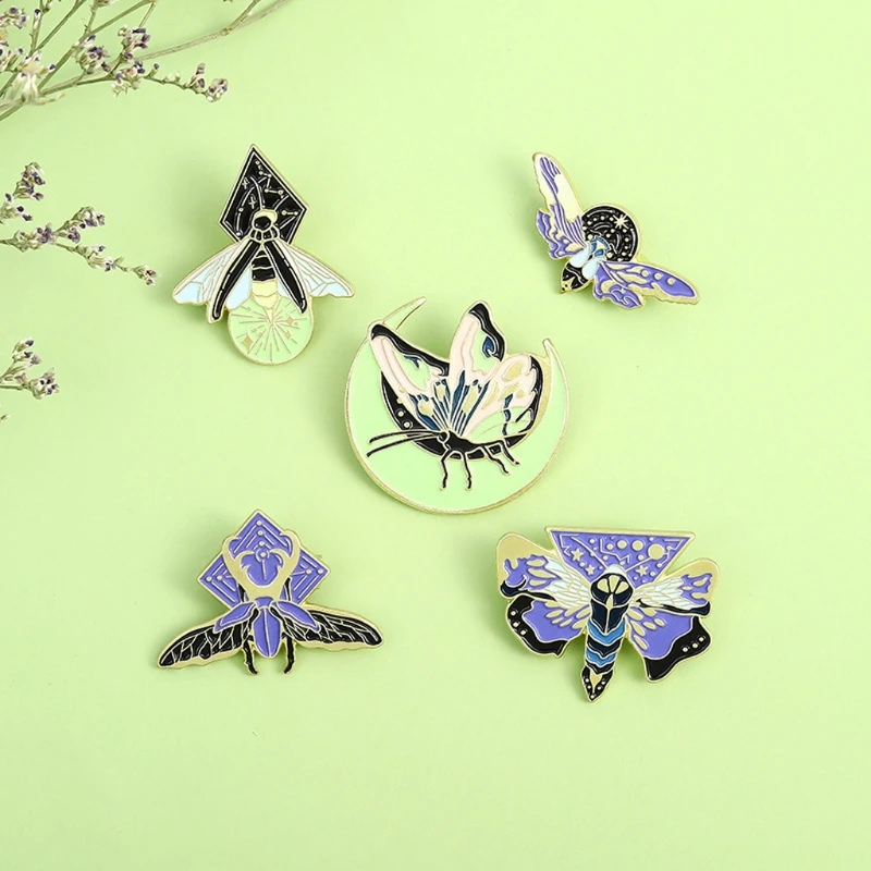 5Pcs Luminous Butterfly Enamel Brooch Pin Glow in the Dark Insect Lapel Pins Kit J78F
5Pcs Luminous Butterfly Enamel Brooch Pin Glow in the Dark Insect Lapel Pins Kit J78F