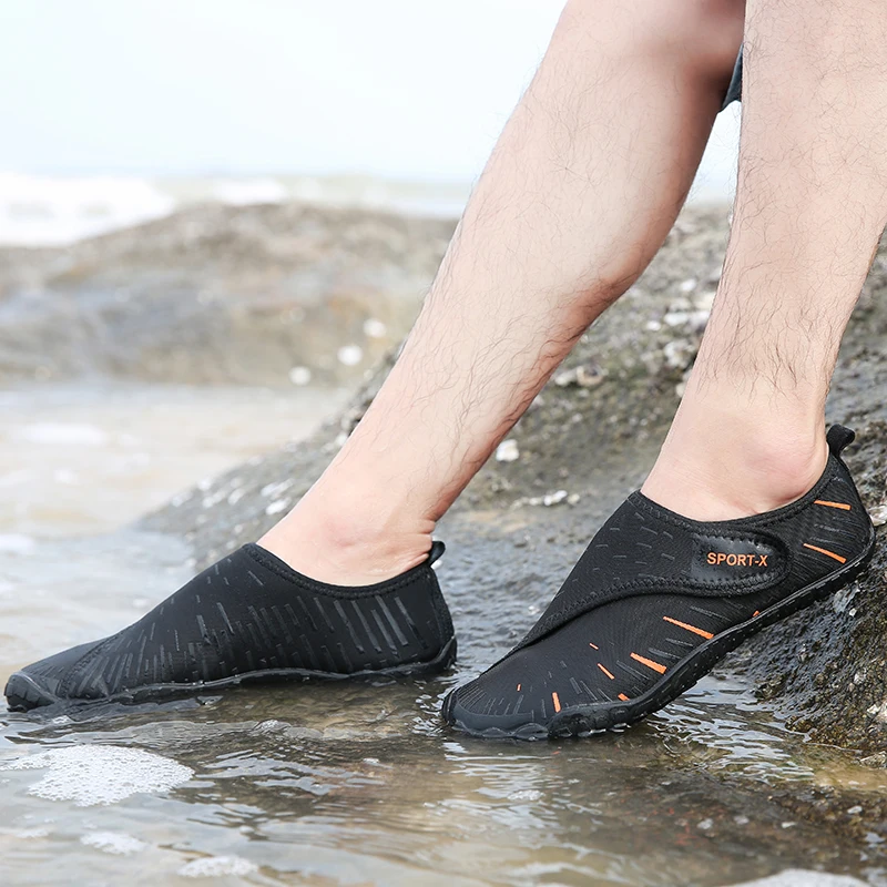Couple Seaside Swimming Water Sports Shoes Men Breathable Elastic Flat Upstream Footwear Water Shoes Nonslip Outdoor Beach Aqua 
Couple Seaside Swimming Water Sports Shoes Men Breathable Elastic Flat Upstream Footwear Water Shoes Nonslip Outdoor Beach Aqua