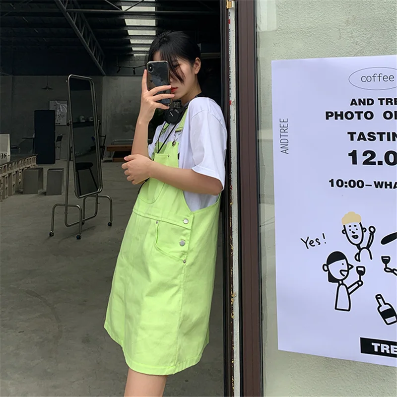 2021 Fashion Summer New Casual Women's Denim Braces Dress Baggy Fruit Green Solid Color Youth Vitality Girl Student Short Skirt
2021 Fashion Summer New Casual Women's Denim Braces Dress Baggy Fruit Green Solid Color Youth Vitality Girl Student Short Skirt