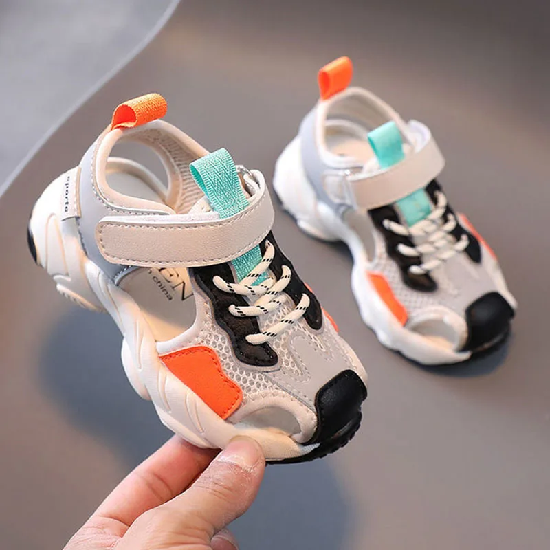 Children's Leather Sandals Summer New Soft Bottom Boys Babys Middle And Small Children Sports Girls Non-slip Beach Shoes Tide
Children's Leather Sandals Summer New Soft Bottom Boys Babys Middle And Small Children Sports Girls Non-slip Beach Shoes Tide