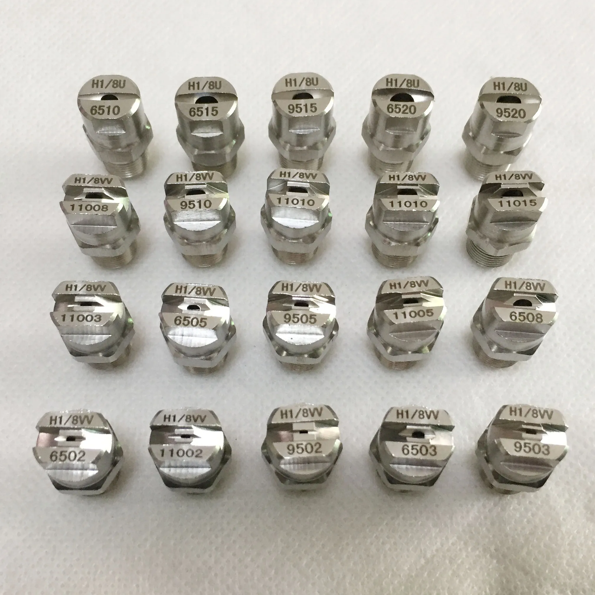 1/8"80/95/110°degree Flat fan nozzle 304 stainless steel flat fan car washing nozzle washing machine fan nozzle
1/8"80/95/110°degree Flat fan nozzle 304 stainless steel flat fan car washing nozzle washing machine fan nozzle