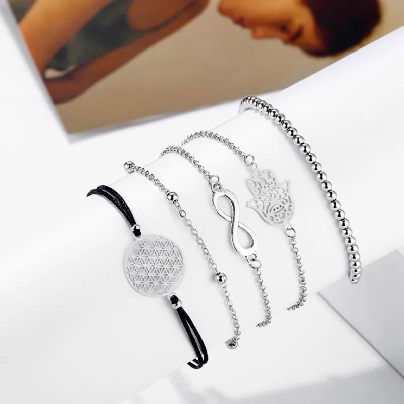 Creative New Hand Jewelry Lucky 8 Character Hollow Palm Five-piece Set Bracelet for Women
Creative New Hand Jewelry Lucky 8 Character Hollow Palm Five-piece Set Bracelet for Women