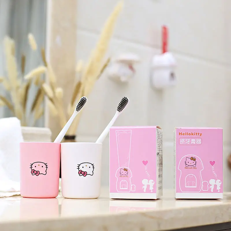 TAKARA TOMY Hello Kitty Suction Wall Hanging Wall Punch-free Automatic Toothpaste Squeezing Cartoon Cute Mouthwash Cup Holder
TAKARA TOMY Hello Kitty Suction Wall Hanging Wall Punch-free Automatic Toothpaste Squeezing Cartoon Cute Mouthwash Cup Holder