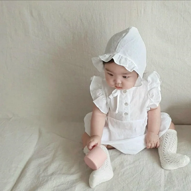 Sweet Lace Edge Sleeveless Baby Onesie Female Baby Wrapped Fart Clothes Baby Crawling Clothes Send Hat Children's Onesie 2 Sets
Sweet Lace Edge Sleeveless Baby Onesie Female Baby Wrapped Fart Clothes Baby Crawling Clothes Send Hat Children's Onesie 2 Sets