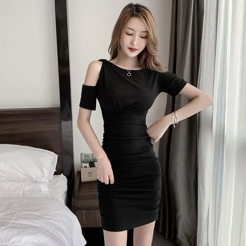 2021 Summer party mini dress Fashion Dress V-Neck Short Sleeve Bodycon Slim Casual Bodycon Short skirt Women Sexy Dresses
2021 Summer party mini dress Fashion Dress V-Neck Short Sleeve Bodycon Slim Casual Bodycon Short skirt Women Sexy Dresses