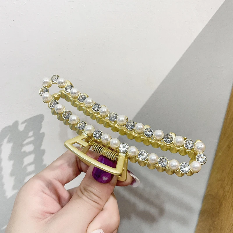 Luxury Hair Claws Pearl Rhinestone Hair Accessories Fashion Hairpins Ladies Headwear Chic Thick Hair Clips Barrettes
Luxury Hair Claws Pearl Rhinestone Hair Accessories Fashion Hairpins Ladies Headwear Chic Thick Hair Clips Barrettes