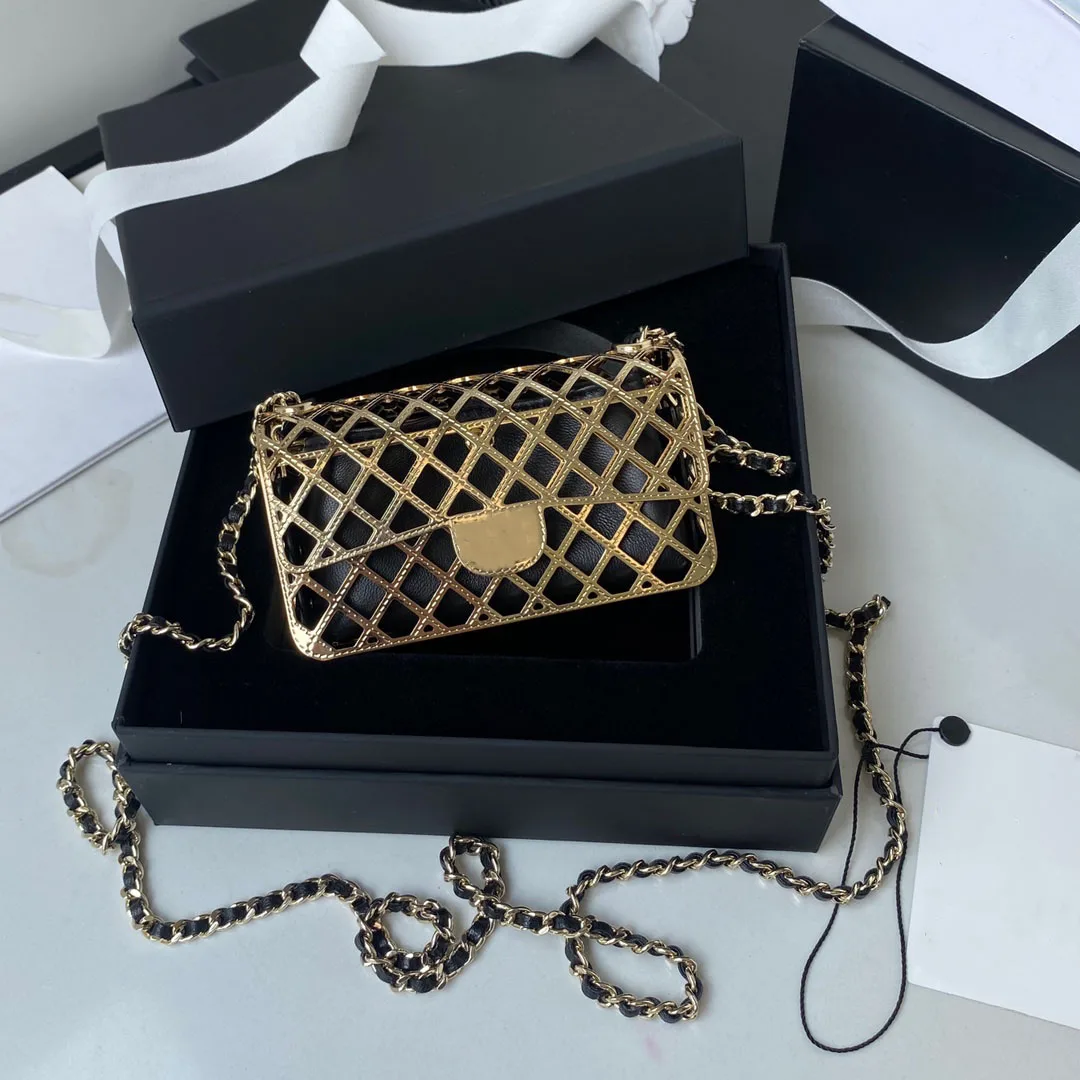 Classic leather luxury fashion handbag shoulder bag top design high quality female bag European brand
Classic leather luxury fashion handbag shoulder bag top design high quality female bag European brand