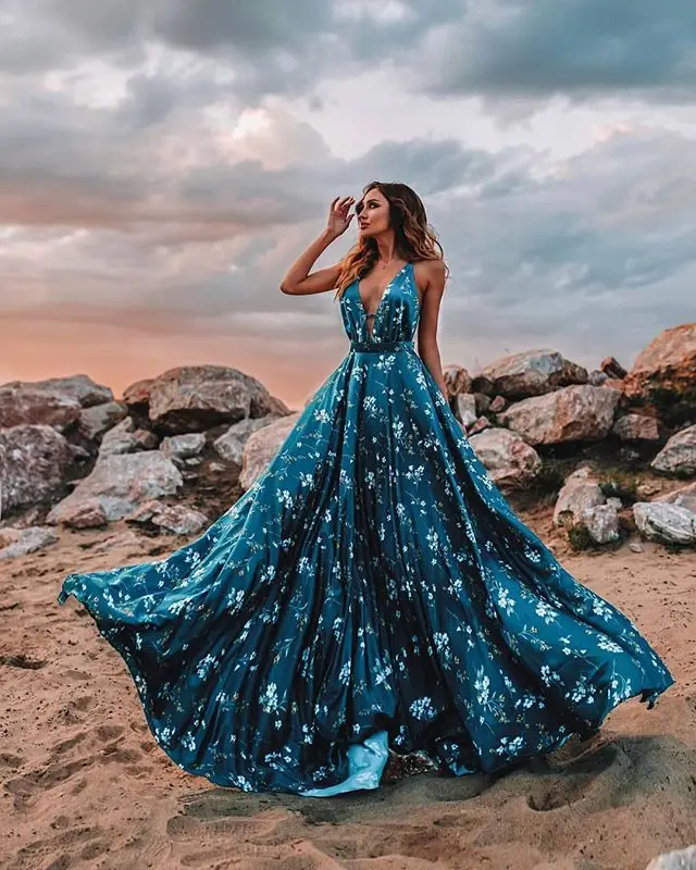 Linglewei New Spring and Summer Women's Dress deep V sleeveless sling Printed Dress
Linglewei New Spring and Summer Women's Dress deep V sleeveless sling Printed Dress