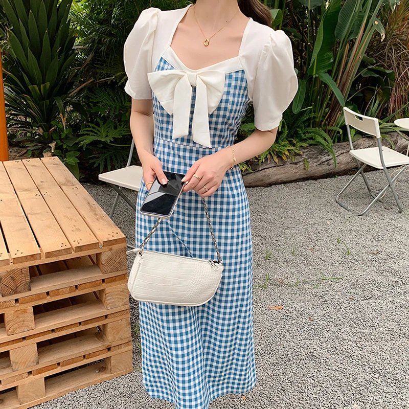 Summer New Women Romantic V-Neck Dresses Vestidos Korean Vintage Short Bow Plaid Casual Chic Fashion Gentle A-Line Ladies Dress
Summer New Women Romantic V-Neck Dresses Vestidos Korean Vintage Short Bow Plaid Casual Chic Fashion Gentle A-Line Ladies Dress