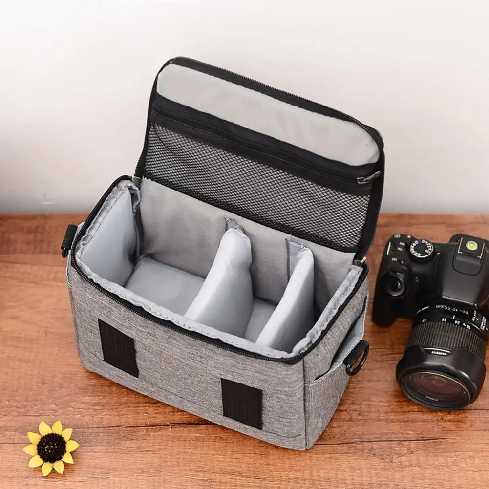 High Quality Portable Breathable Zipper Shoulder Camera Bag Outdoor Photography Pouch Portable one shoulder design Camera Bag
High Quality Portable Breathable Zipper Shoulder Camera Bag Outdoor Photography Pouch Portable one shoulder design Camera Bag