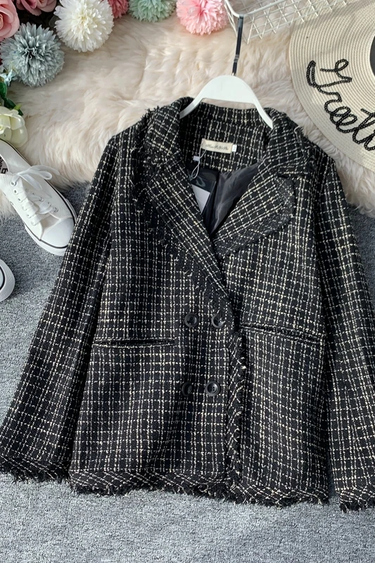 Autumn 2019 High Quality Women Double Breasted Outerwear Casual Long Sleeve Tassel Jacket Turn-down Collar Plaid Loose Coat 
Autumn 2019 High Quality Women Double Breasted Outerwear Casual Long Sleeve Tassel Jacket Turn-down Collar Plaid Loose Coat