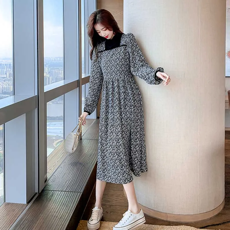 2021 Spring Autumn Fashion Floral Print Woman Dress Elegant Party Holiday One-Piece Korean Dress Long Sleeve Lace Ladies Dresses 
2021 Spring Autumn Fashion Floral Print Woman Dress Elegant Party Holiday One-Piece Korean Dress Long Sleeve Lace Ladies Dresses