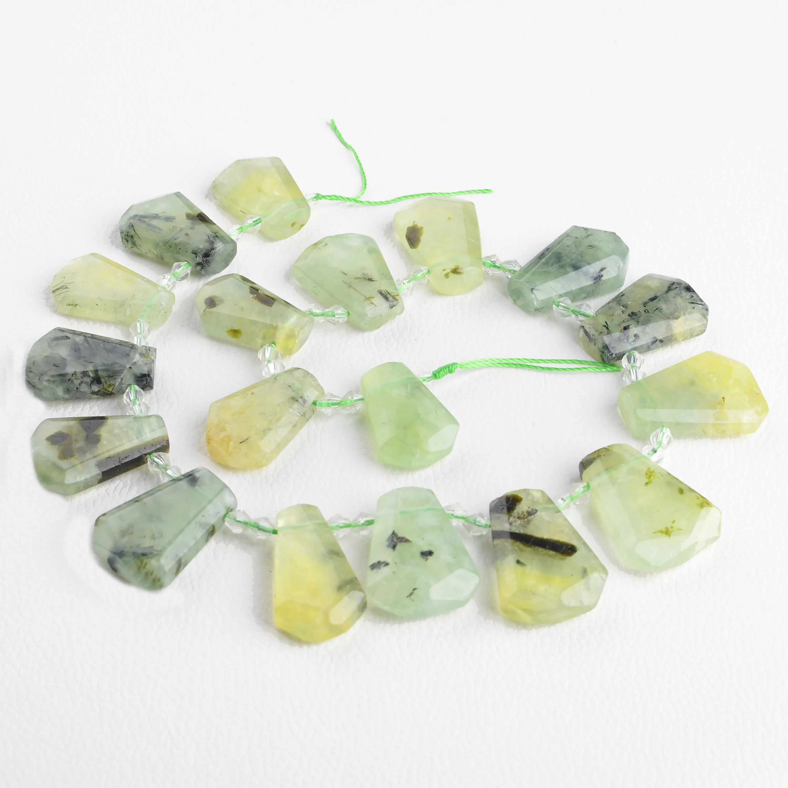 Women's Natural 17x22-25x30mm Top-drilled Nugget Green Fancy Gems Stone Beads 15'' Strands Jewelry Making DIY
Women's Natural 17x22-25x30mm Top-drilled Nugget Green Fancy Gems Stone Beads 15'' Strands Jewelry Making DIY