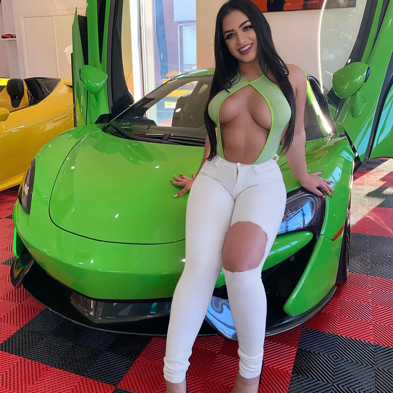 Black White Two Colors Women Skinny Jeans Summer Autumn Sexy Holes Ripped Solid High Waist Pencil Jeans Lady Long Pants 2021
Black White Two Colors Women Skinny Jeans Summer Autumn Sexy Holes Ripped Solid High Waist Pencil Jeans Lady Long Pants 2021