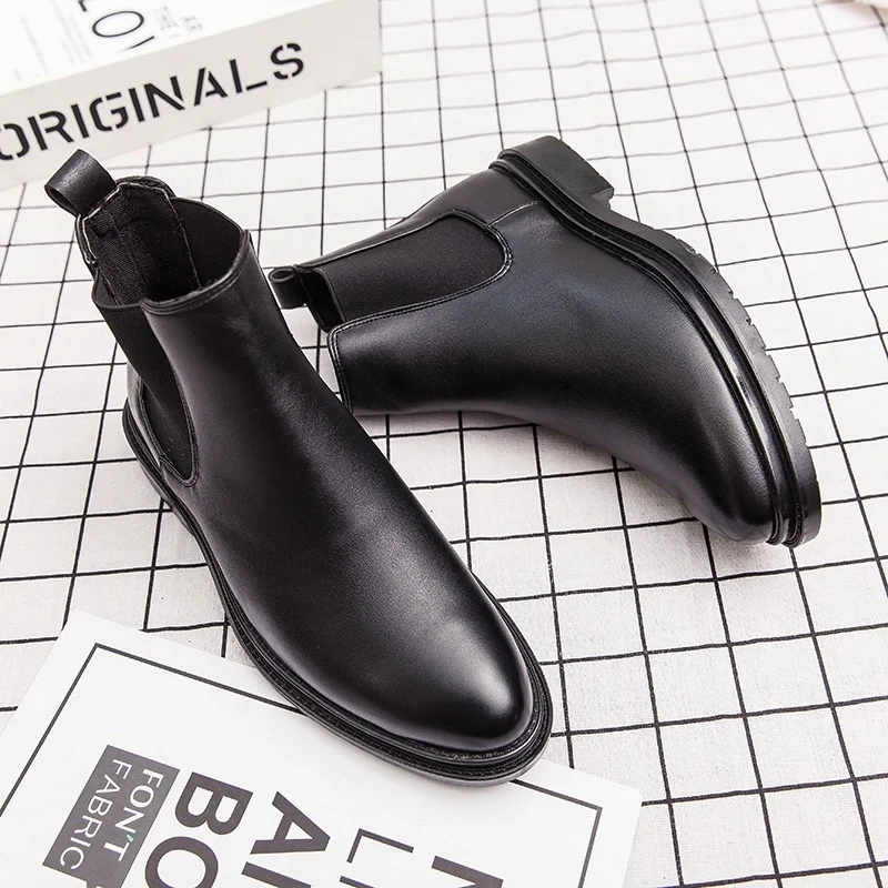 2021 new boots men's winter high top Chelsea short boots middle top hairdresser shoes tooling leather boots
2021 new boots men's winter high top Chelsea short boots middle top hairdresser shoes tooling leather boots