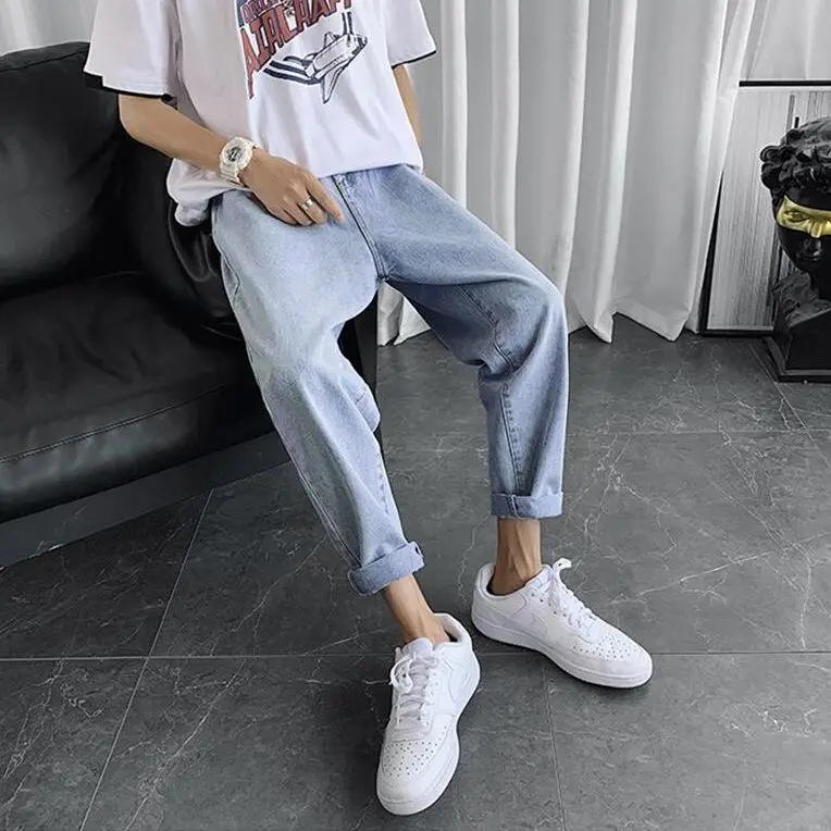 Pants men's spring and summer ruffian Jeans Straight Tube loose fashion Pai Capris students versatile Korean fashion
Pants men's spring and summer ruffian Jeans Straight Tube loose fashion Pai Capris students versatile Korean fashion