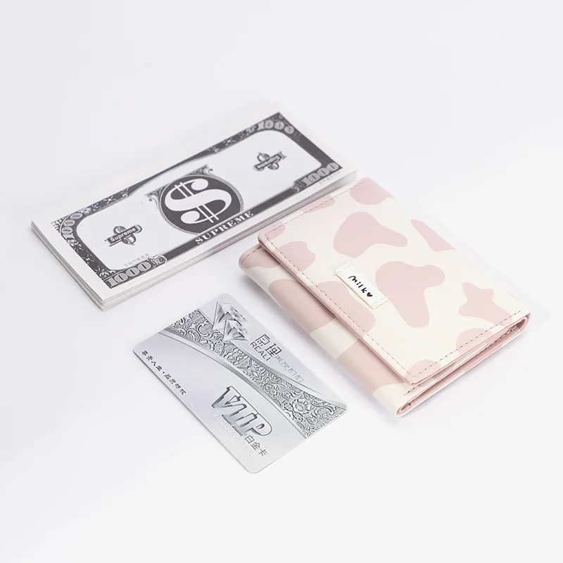 Women'S Wallet 2021 New Women'S Short Leather Wallet Dairy Cow Cartoon Print Girl Fashion Luxury Coin Purse Card Holder H067
Women'S Wallet 2021 New Women'S Short Leather Wallet Dairy Cow Cartoon Print Girl Fashion Luxury Coin Purse Card Holder H067