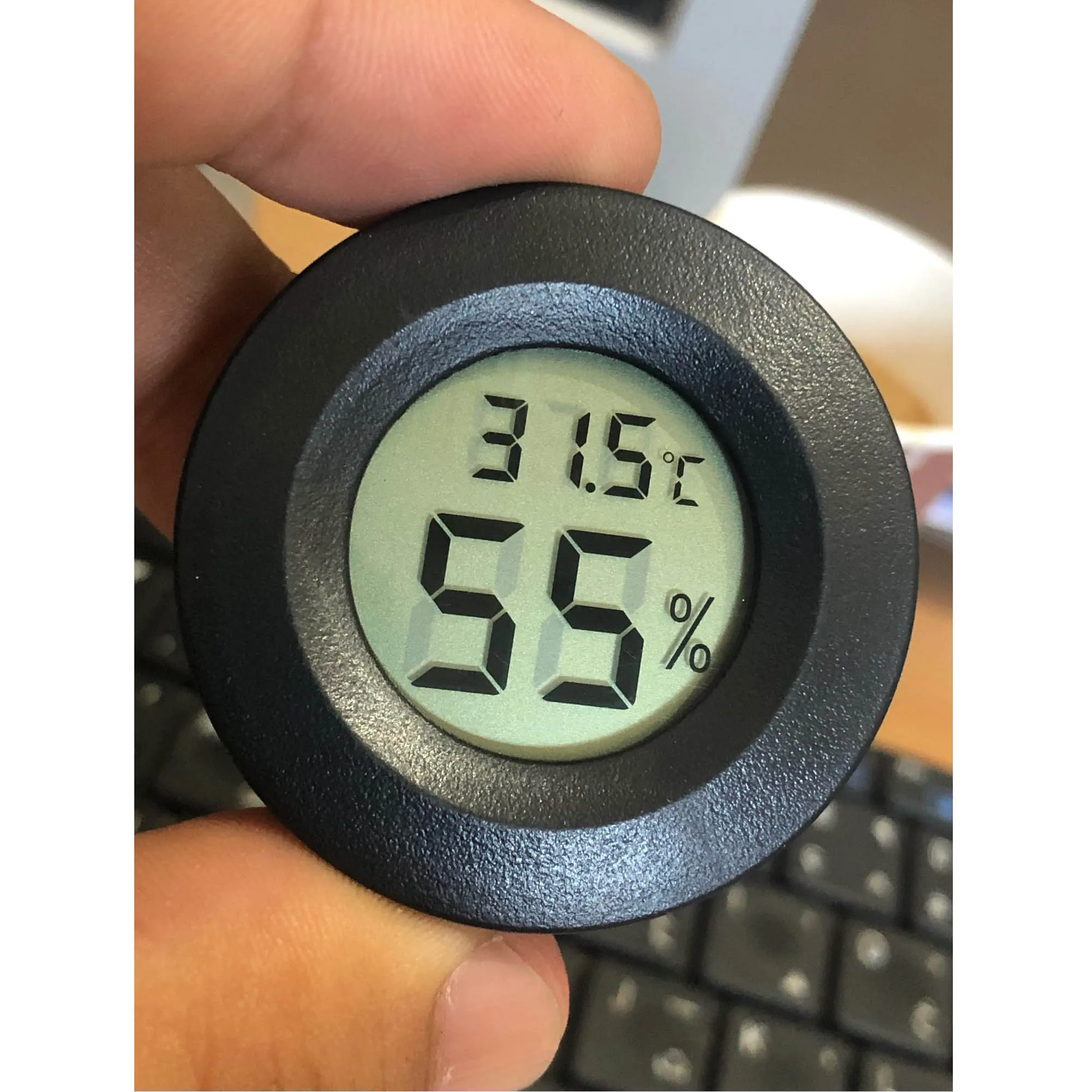 45 Mm 2 in 1 Thermometer Hygrometer Mini LCD Digital Temperature Humidity Easy Portable Meter Detector Thermograph Indoor Room
45 Mm 2 in 1 Thermometer Hygrometer Mini LCD Digital Temperature Humidity Easy Portable Meter Detector Thermograph Indoor Room