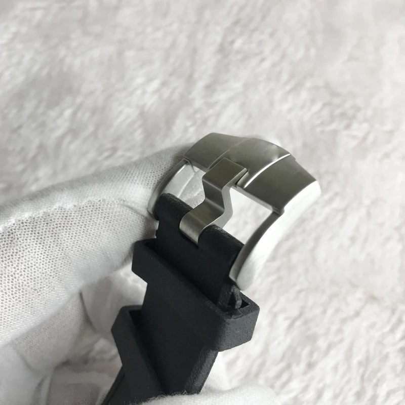2021 Black Dial AAA Luxury Men's Watches Mechanical sweeping watch Silver Royal all function works
2021 Black Dial AAA Luxury Men's Watches Mechanical sweeping watch Silver Royal all function works