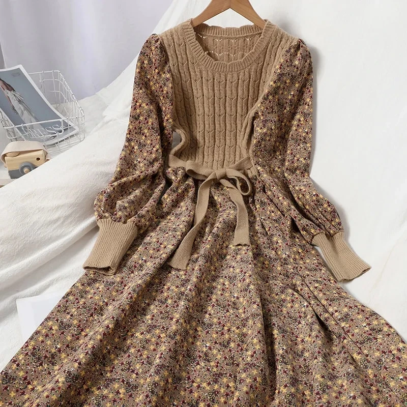 Retro Corduroy Floral Dress Femme Autumn Winter Korean Stitching Slimming Knitted Long Sleeve O Neck Corduroy Dress Women New
Retro Corduroy Floral Dress Femme Autumn Winter Korean Stitching Slimming Knitted Long Sleeve O Neck Corduroy Dress Women New