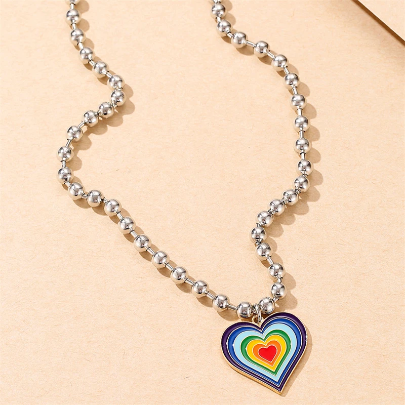 Simple Creative Rainbow Color Love Shape Pendant Personality Trend Round Bead Necklace Women's Party Jewelry Accessories Gift
Simple Creative Rainbow Color Love Shape Pendant Personality Trend Round Bead Necklace Women's Party Jewelry Accessories Gift