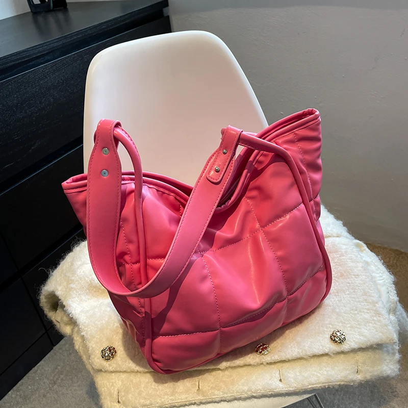 Fashion Quilted Large Tote Women Shoulder Bags Designer Big Handle Handbags Luxury Soft Pu Leather Bag Big Shopping Purses 2022
Fashion Quilted Large Tote Women Shoulder Bags Designer Big Handle Handbags Luxury Soft Pu Leather Bag Big Shopping Purses 2022