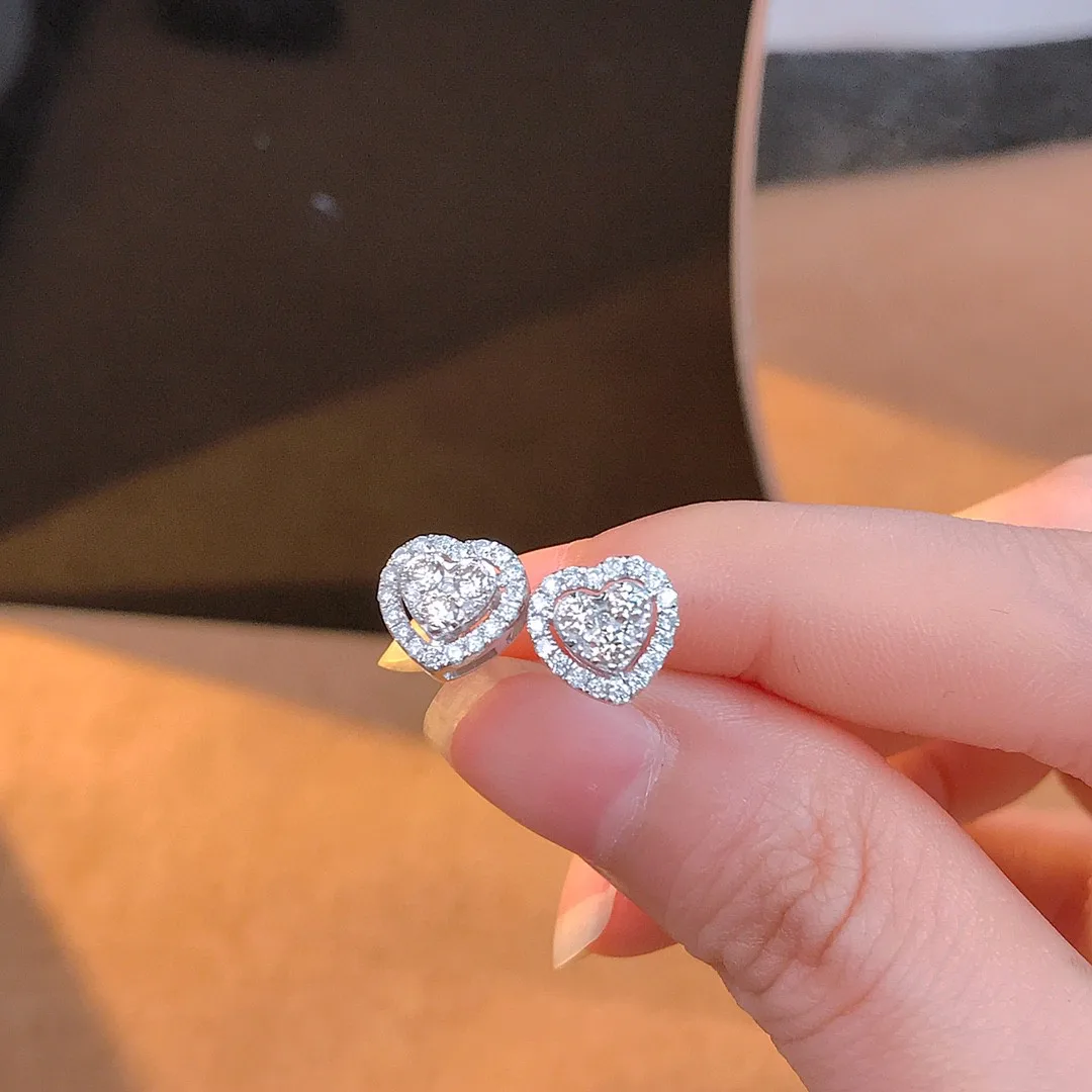 18K Gold Solid White Real Gold Jewelry (AU750)Women Love Diamond Earring Certified Real Natural Diamond Fashion Lady Customize
18K Gold Solid White Real Gold Jewelry (AU750)Women Love Diamond Earring Certified Real Natural Diamond Fashion Lady Customize