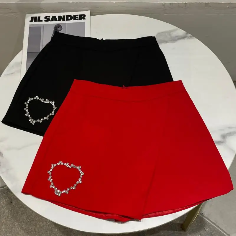2021 Autumn New Rhinestone Fake Two-Piece Shorts Temperament Three-Point Suit Shorts Office Lady Elegant Women Shorts Pantskirt
2021 Autumn New Rhinestone Fake Two-Piece Shorts Temperament Three-Point Suit Shorts Office Lady Elegant Women Shorts Pantskirt