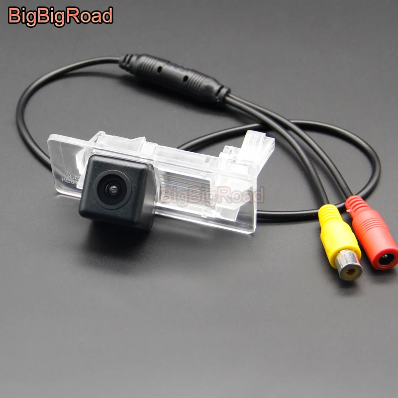 BigBigRoad For Skoda Octavia III 3 Rapid Spaceback Kodiaq Yeti Fabia Superb Vehicle Wireless Rear View Camera HD Color Image
BigBigRoad For Skoda Octavia III 3 Rapid Spaceback Kodiaq Yeti Fabia Superb Vehicle Wireless Rear View Camera HD Color Image
