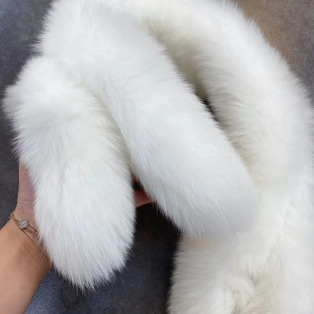ZCSMLL 2021 Winter Plush Fox Fur Scarf White Korean Fashion Wraps for Women High Quality Scarves 2021 spring
ZCSMLL 2021 Winter Plush Fox Fur Scarf White Korean Fashion Wraps for Women High Quality Scarves 2021 spring
