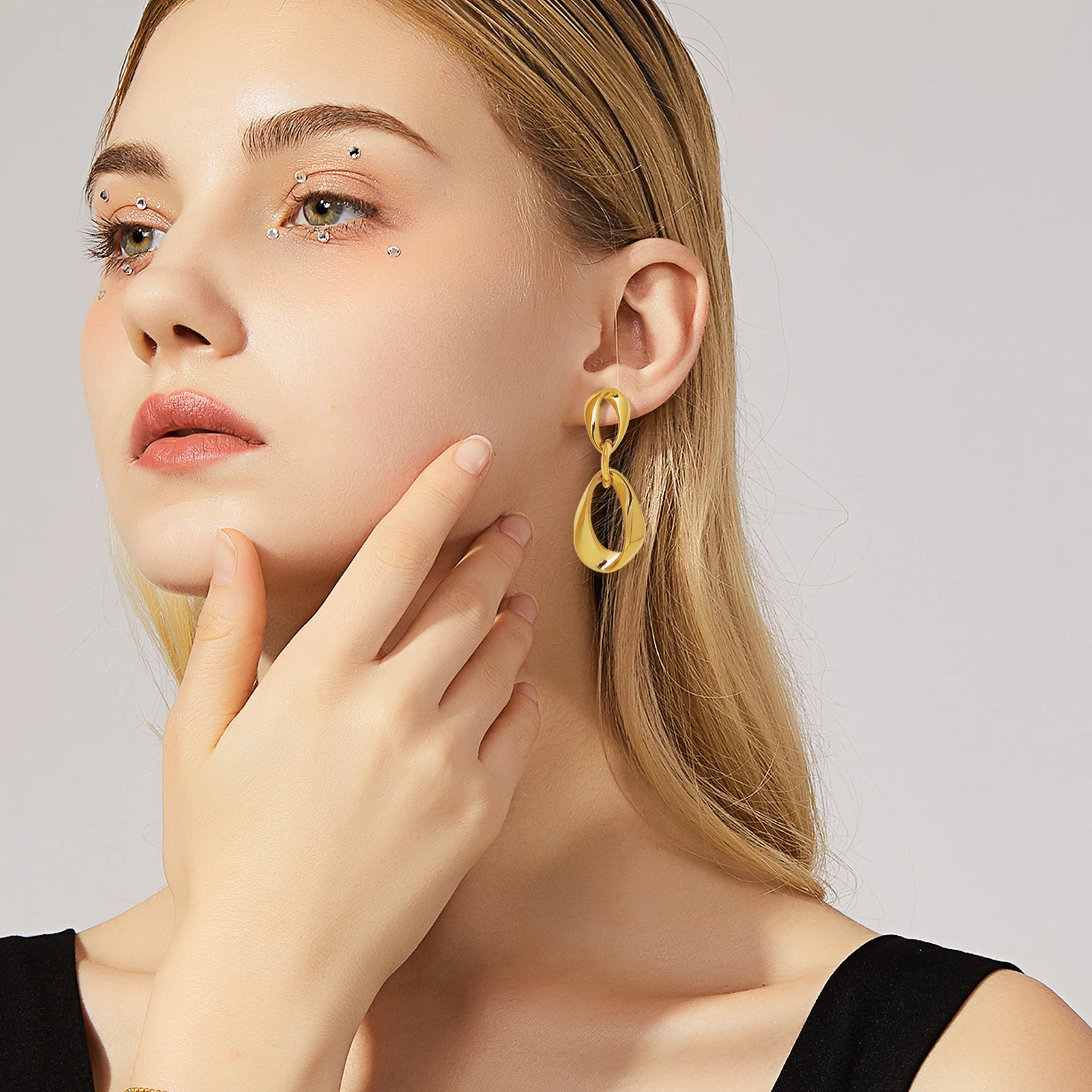 Minimalist Chain Drop Earrings 2021 Trend Metal Studs Earrings Temperament High Sense 925 Silver Needle Unusual Luxury Jewelry
Minimalist Chain Drop Earrings 2021 Trend Metal Studs Earrings Temperament High Sense 925 Silver Needle Unusual Luxury Jewelry